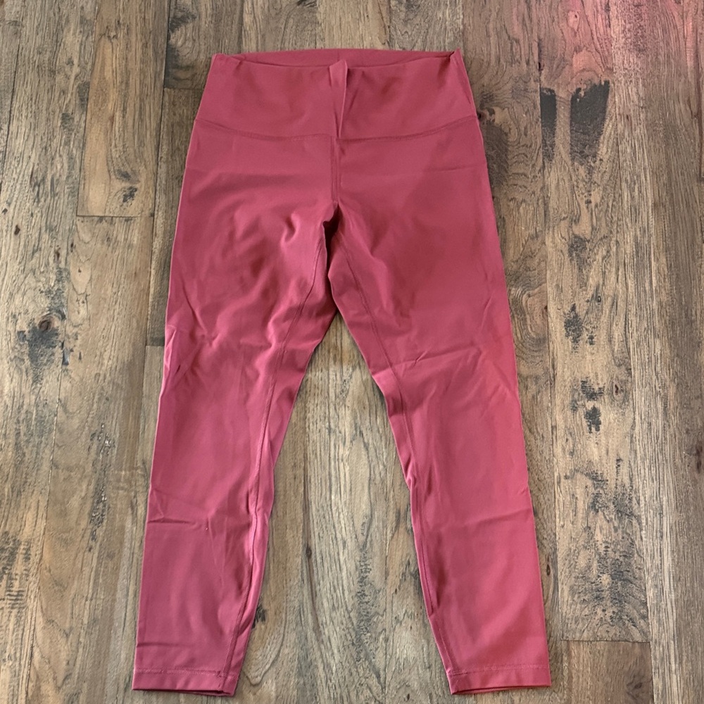High-Waisted Wunder under Leggings size 10